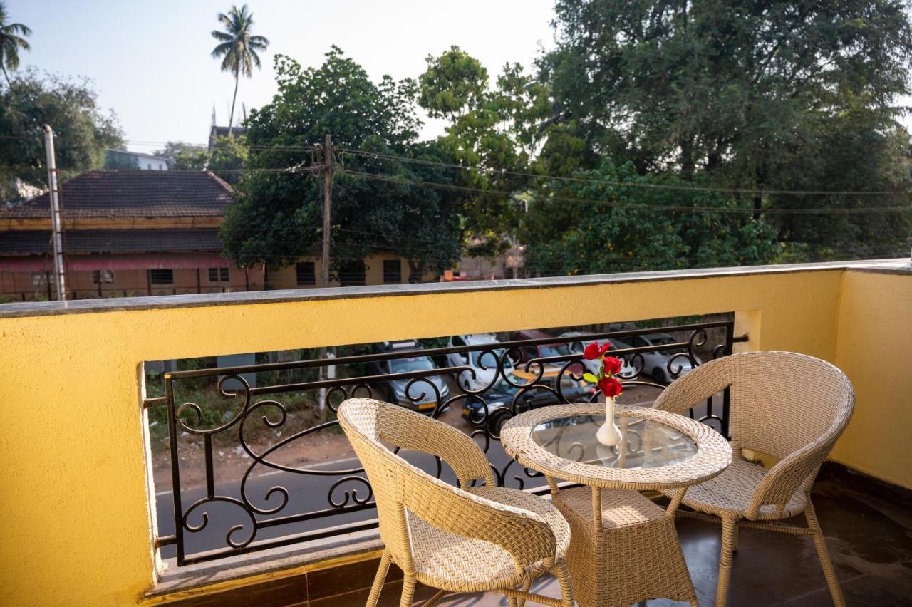 Resort De Balneaire Calangute Exterior foto